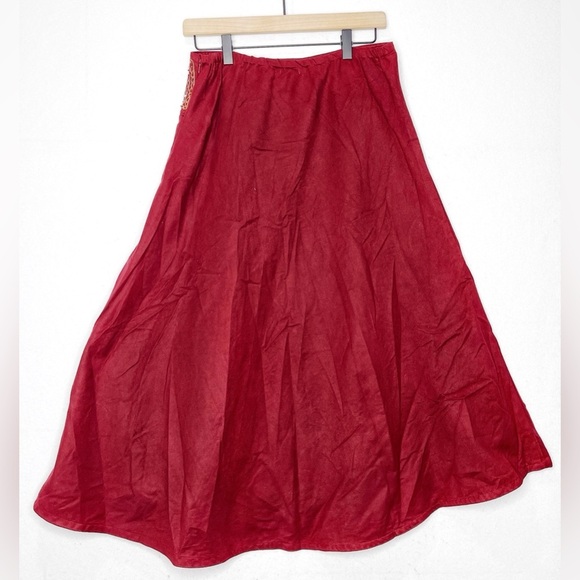 Solitaire Burgundy Embroidered Beaded Boho Chic Skirt Size Medium - Picture 3 of 8